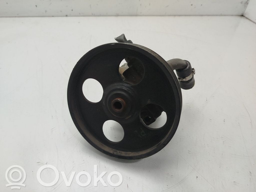 Peugeot 405 Ohjaustehostimen pumppu 