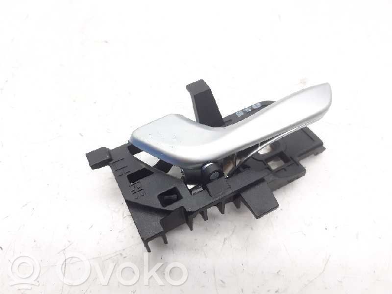 Manecilla interna puerta trasera   83613H8500