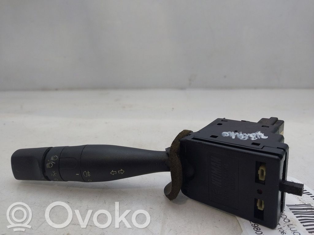Peugeot 106 Interruptor de luz 
