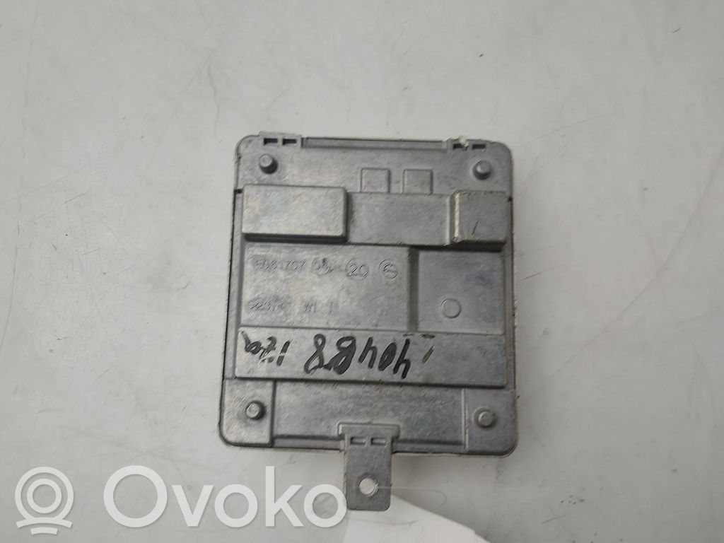 BMW 1 F40 Unidad de control/módulo de los faros xenón 