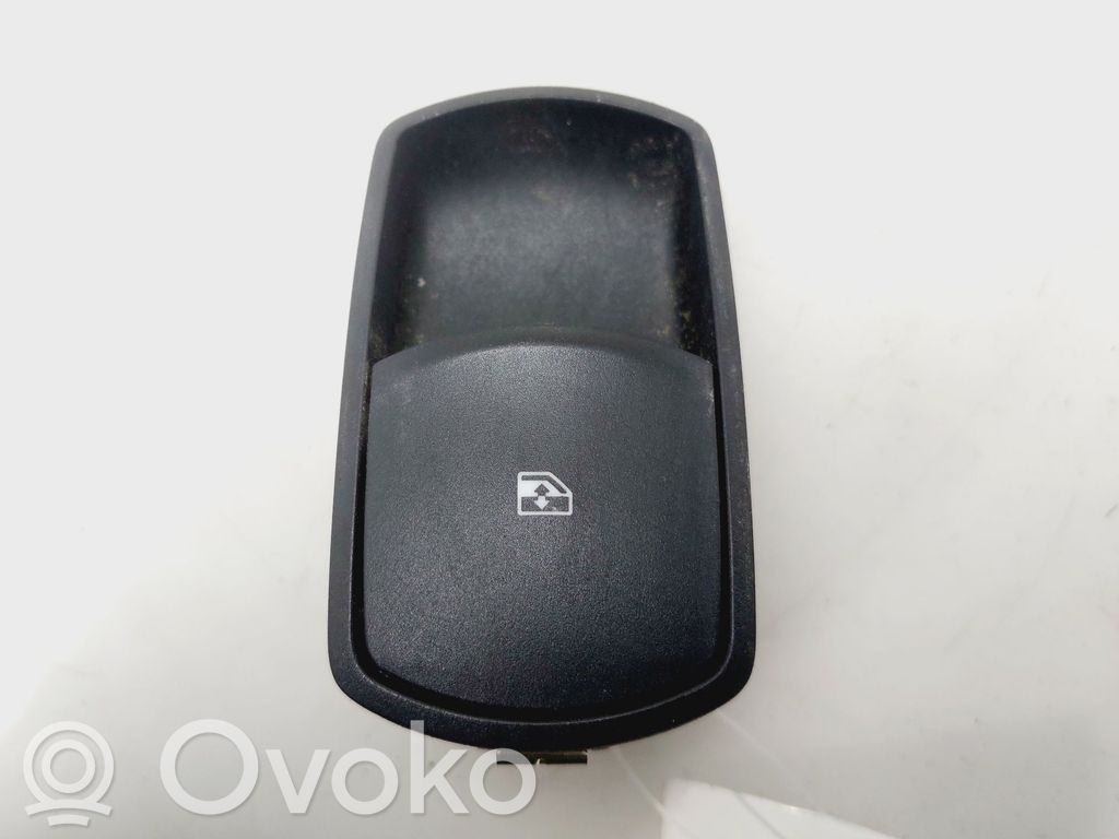 Electric window control switch   13430018
