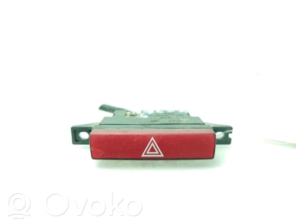 Honda CR-V Hazard light switch 