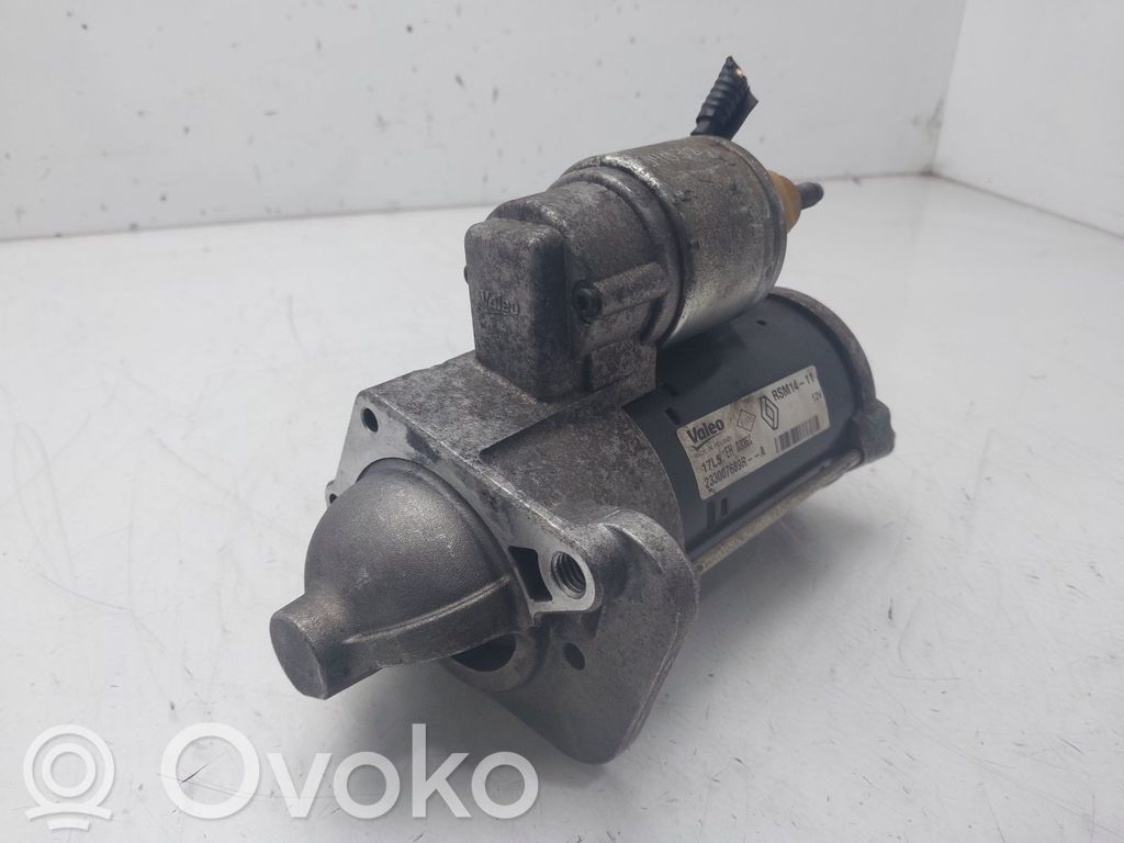 Renault Clio IV Motor de arranque 