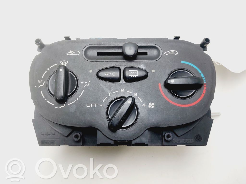 Peugeot 206 Panel klimatyzacji 
