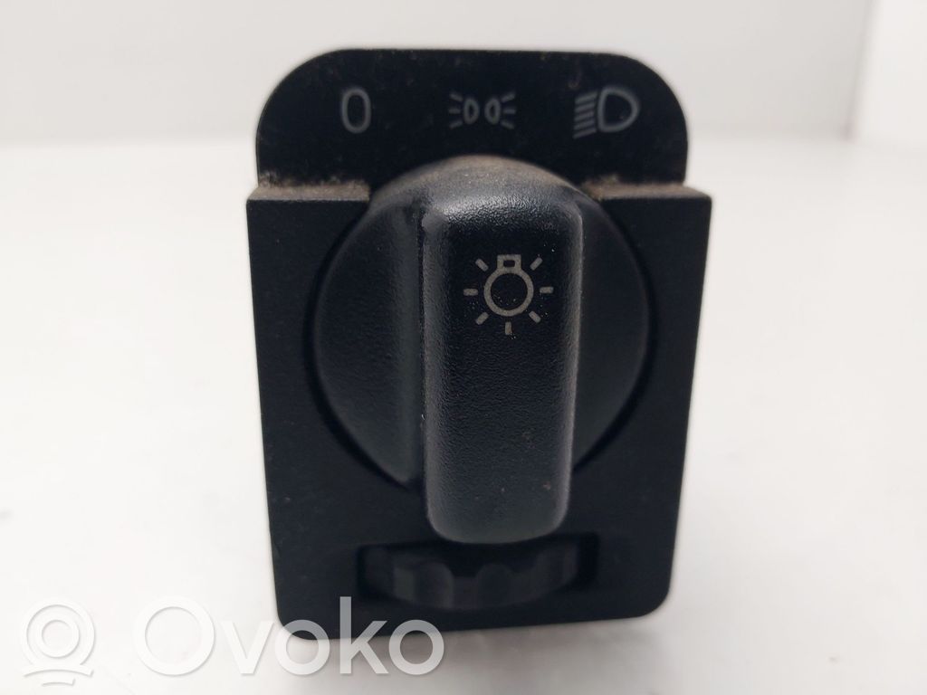Interruptor de luz   90481764