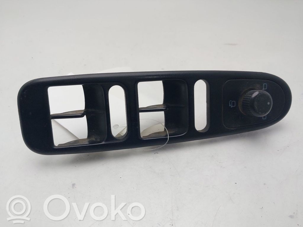 Seat Leon (1M) Przycisk regulacji lusterek bocznych 