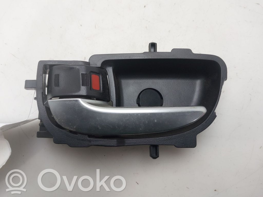 Toyota Yaris Manecilla interna puerta trasera 