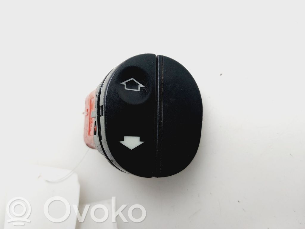 Ford Fiesta Elektrisko logu slēdzis 