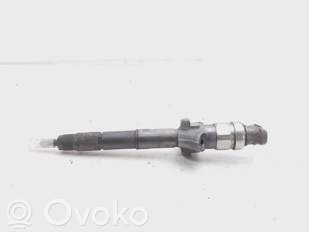 Nissan NP300 Inyector de combustible 