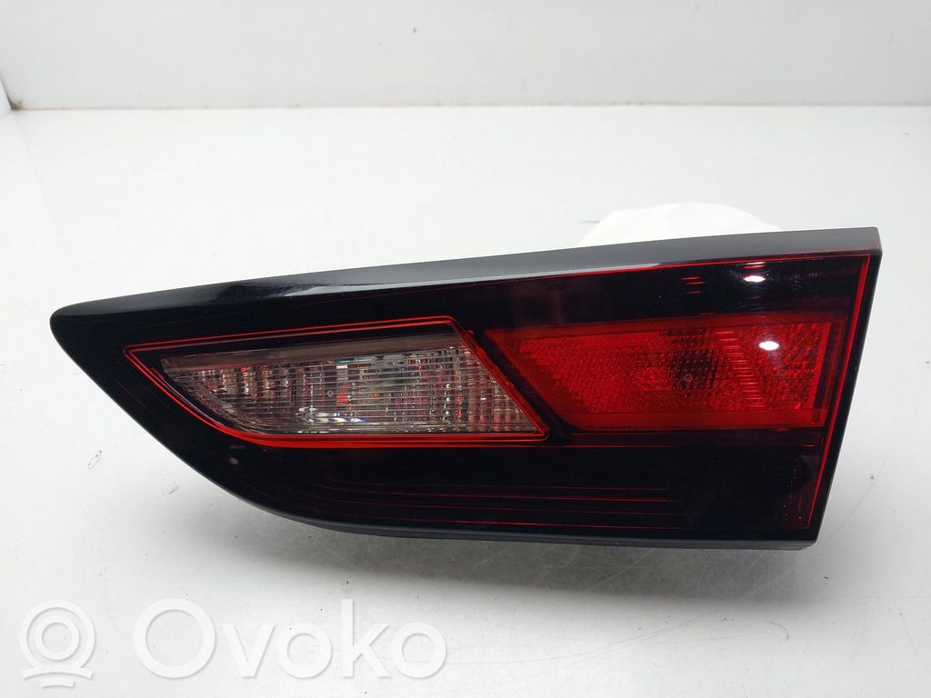 Opel Astra K Lampy tylnej klapy bagażnika 