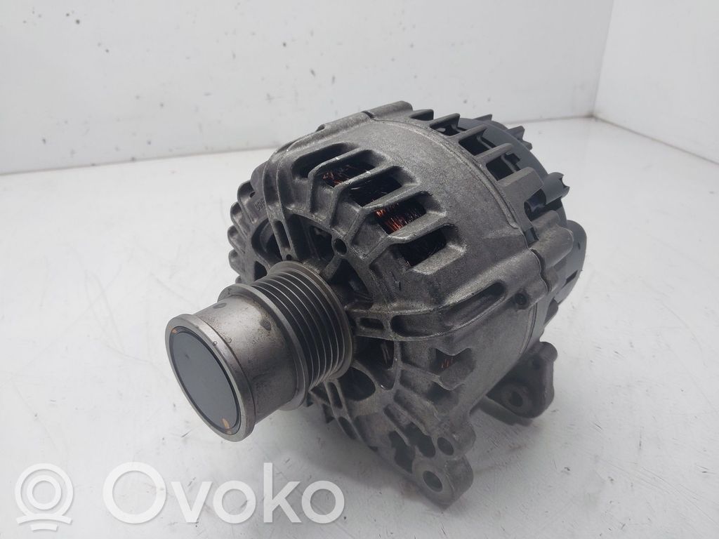 Alternador   05E903026Q