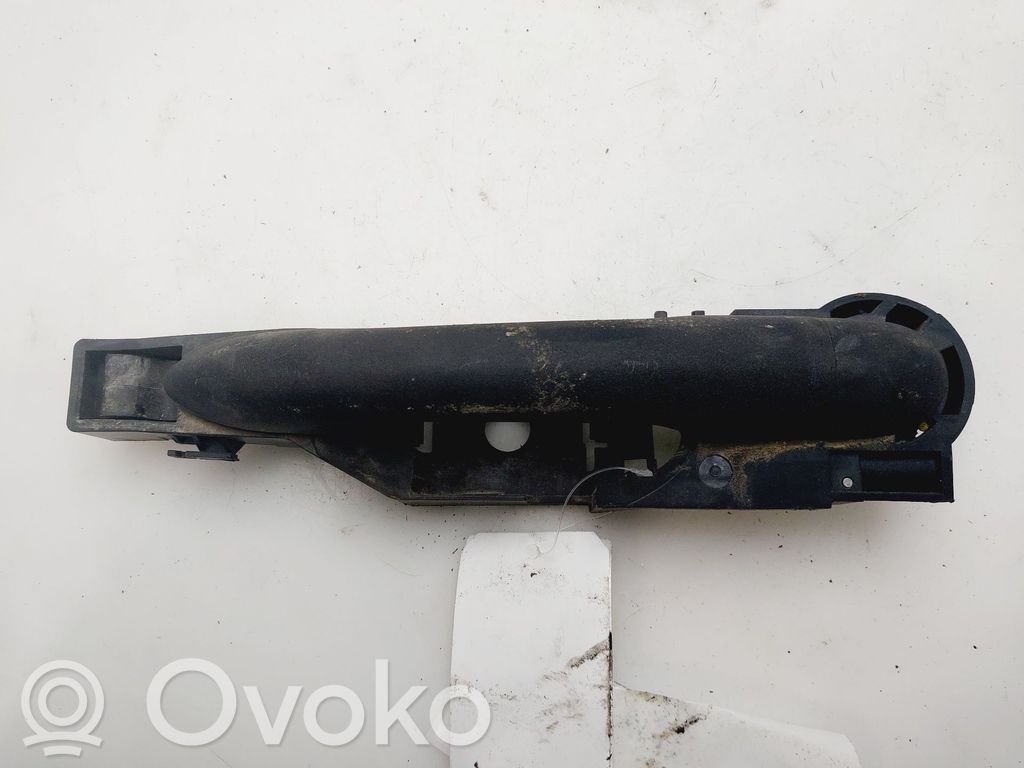 Renault Clio III Klamka zewnętrzna drzwi tylnych 
