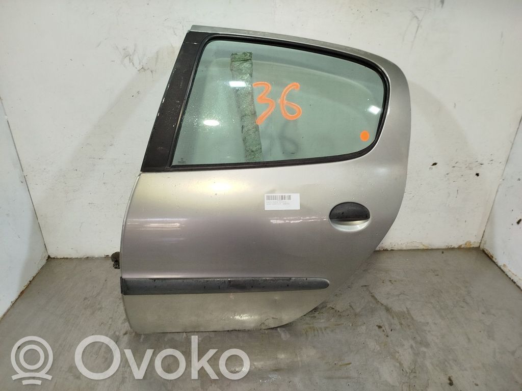 Peugeot 206+ Puerta trasera 