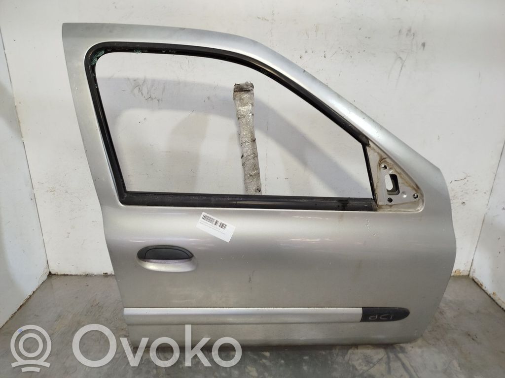 Renault Clio II Puerta delantera 