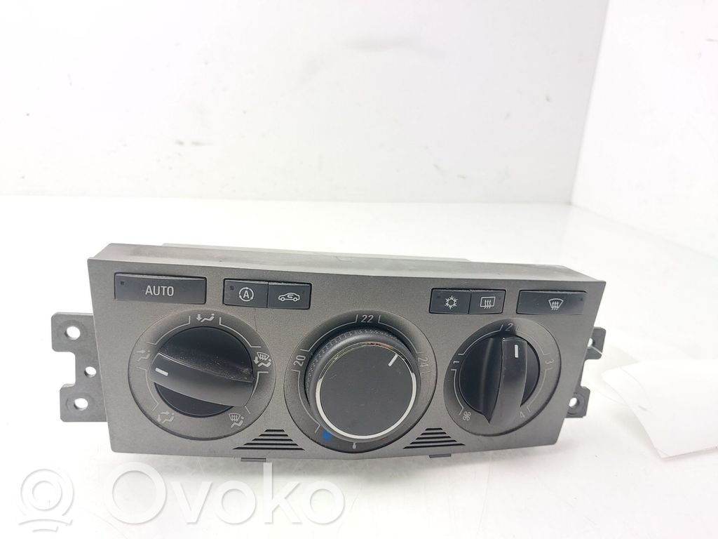 Opel Antara Climate control unit 