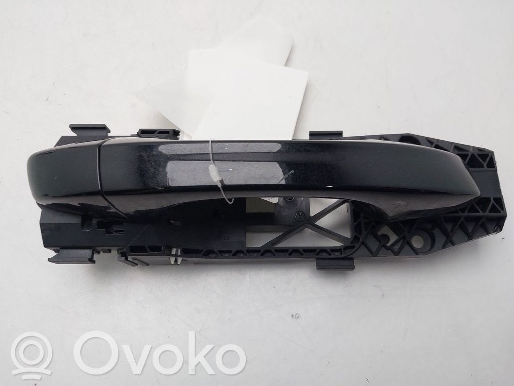 Skoda Scala Poignée extérieure de porte arrière