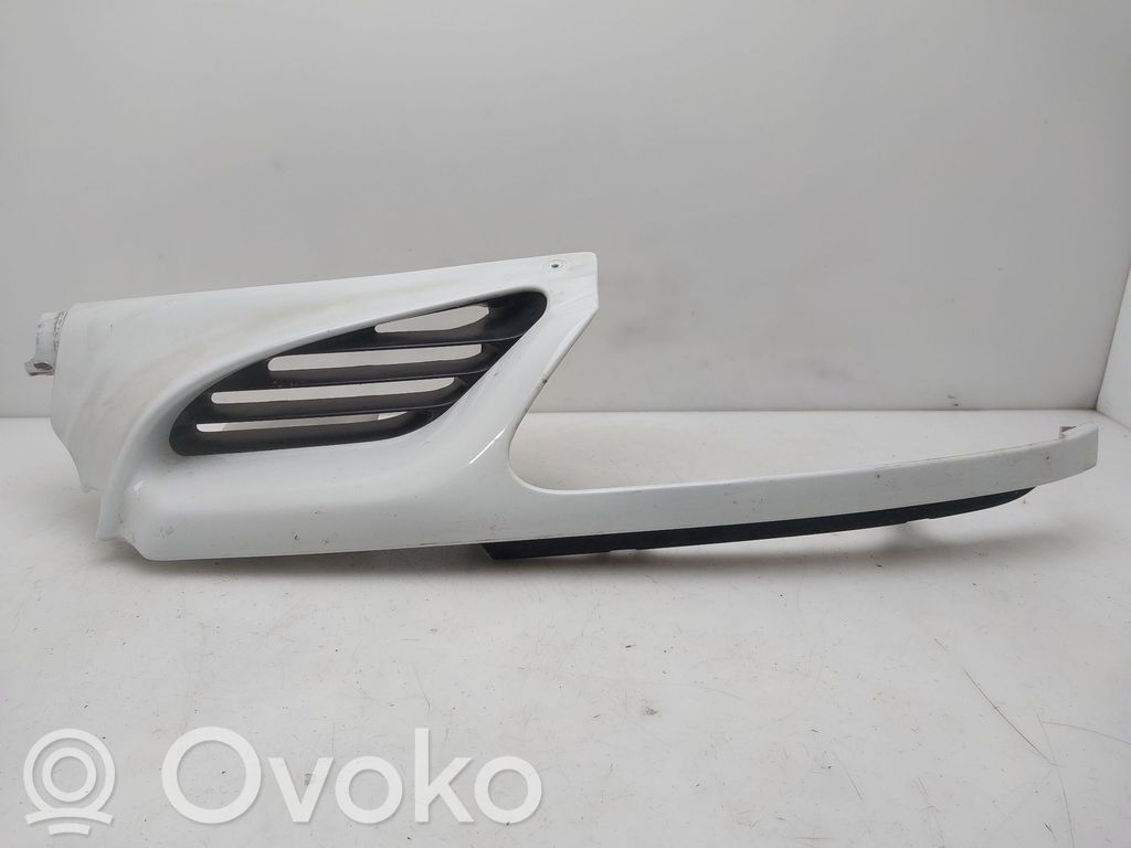 Renault Megane I Etusäleikkö 