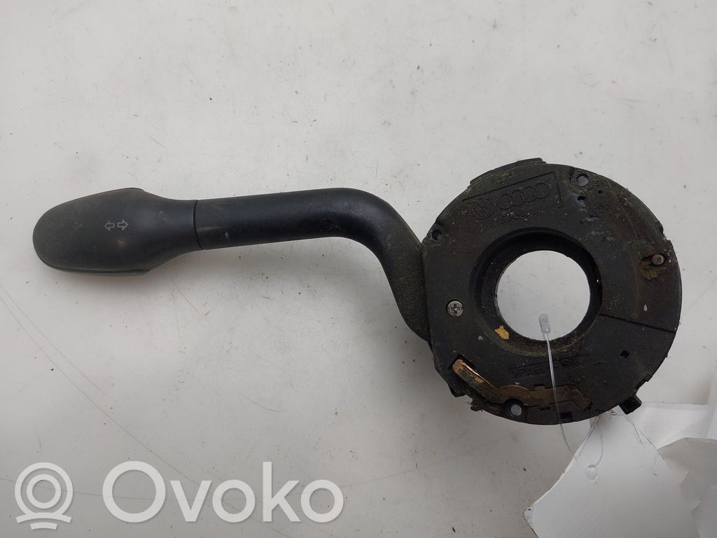 Seat Cordoba (6K) Manetka / Przełącznik kierunkowskazów 