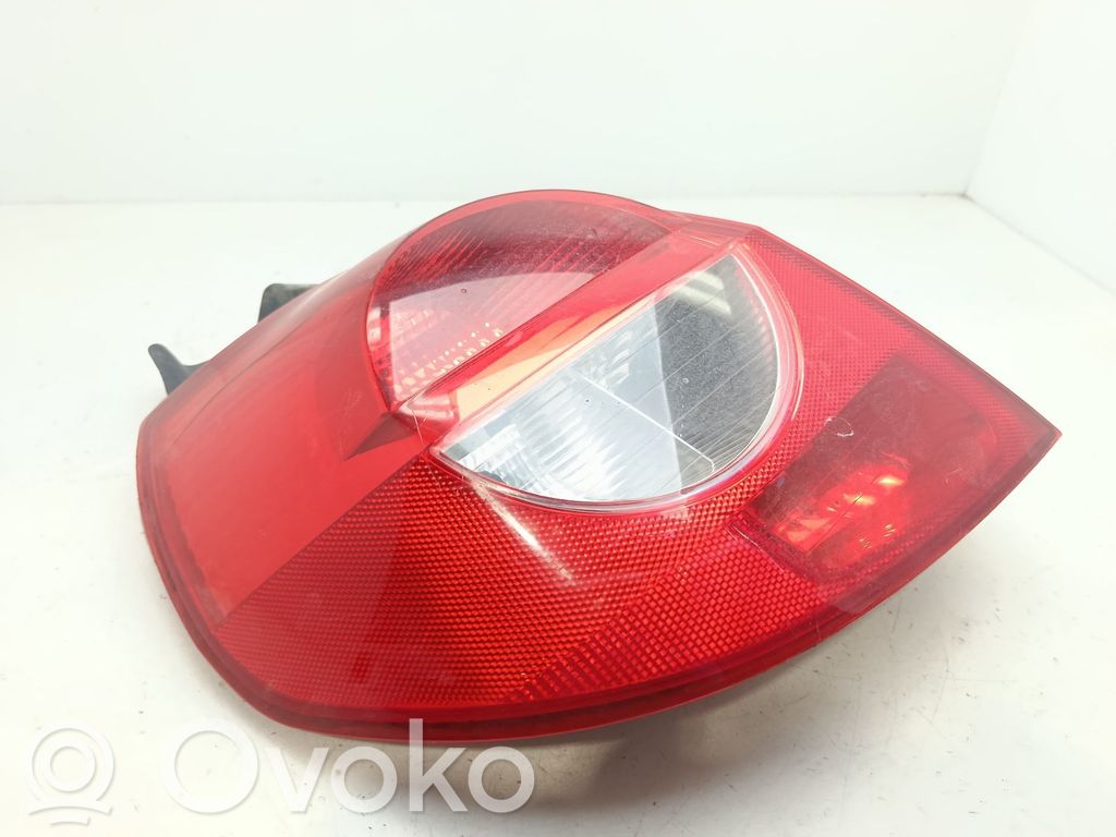 Renault Clio III Luci posteriori 