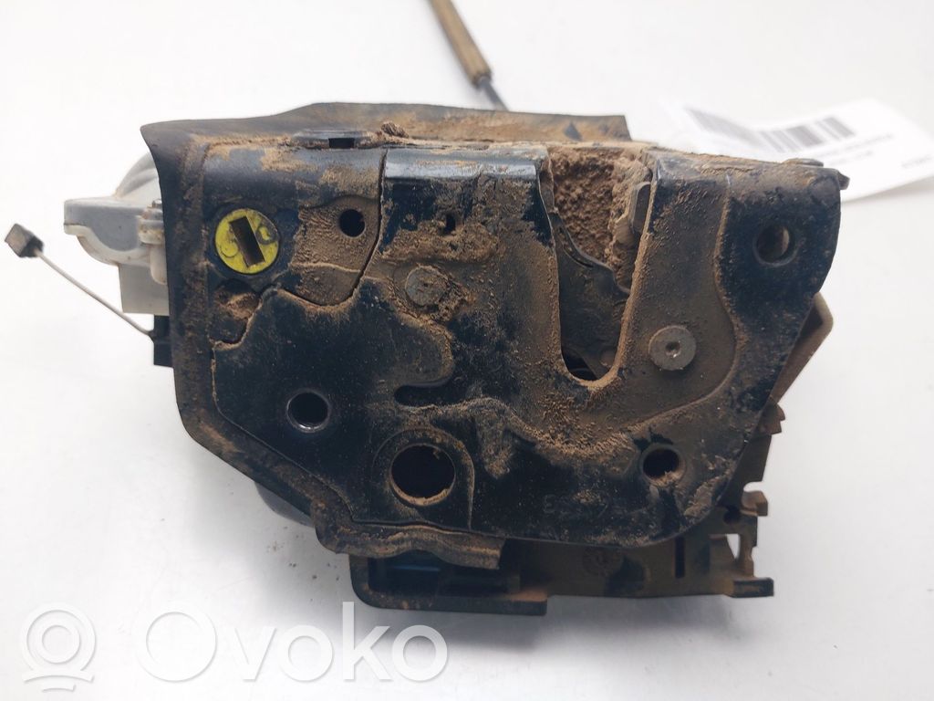 Seat Toledo III (5P) Takaoven lukko 