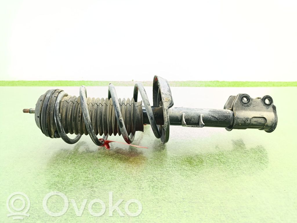 Opel Corsa E Priekšpusē amortizators 