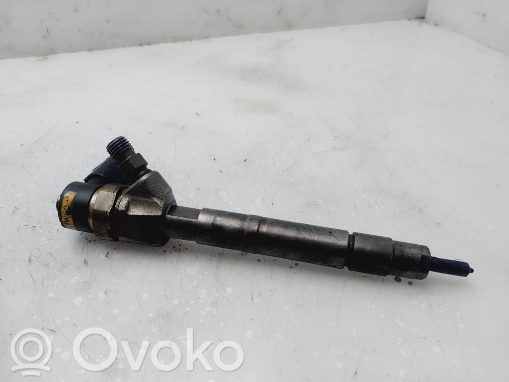 Inyector de combustible   A6480700287