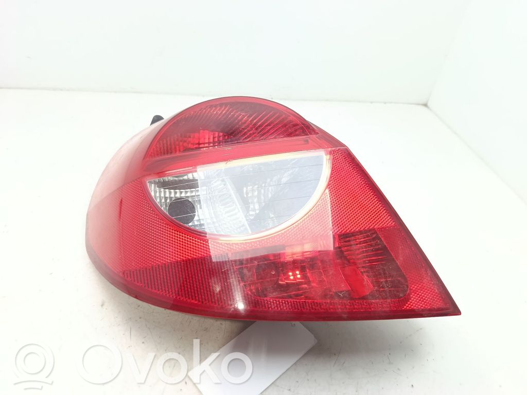 Renault Clio III Luci posteriori 
