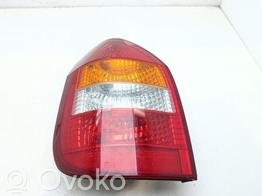 Opel Zafira A Aizmugurējais lukturis virsbūvē 