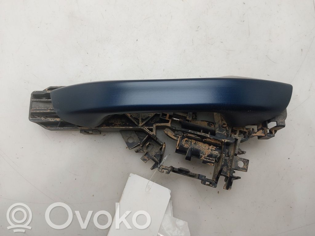Manecilla externa puerta trasera   5H0837205