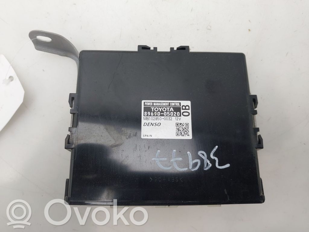 Toyota Avensis T270 Alte unități/module de control