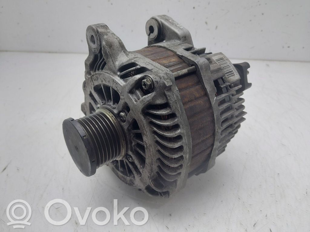 Alternator   8200960536