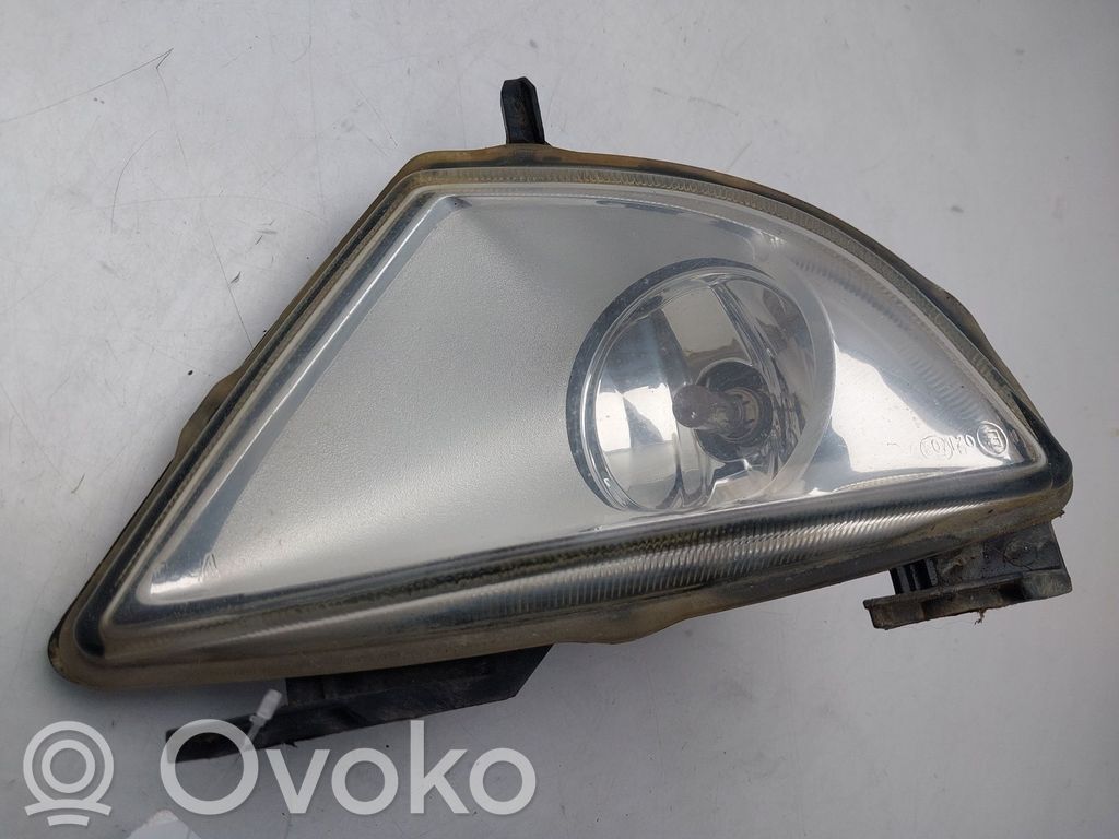 Ford Fiesta Miglas lukturis priekšā 