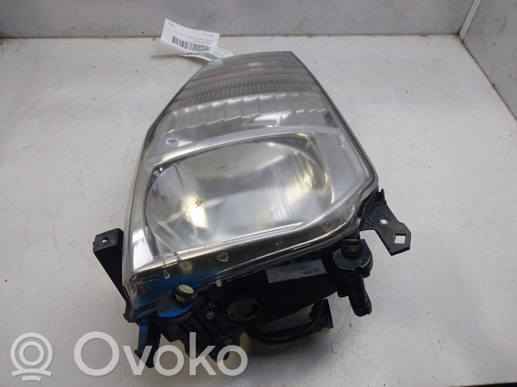 Renault Maxity Headlight/headlamp 