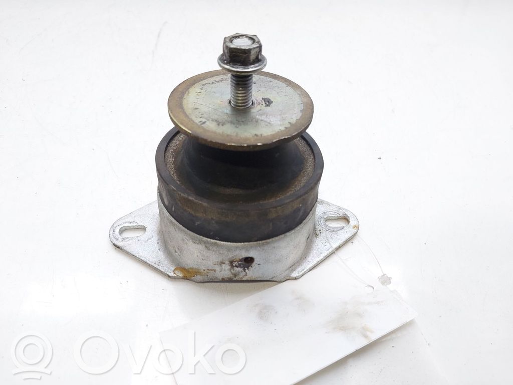 Peugeot Expert Engine mount bracket 