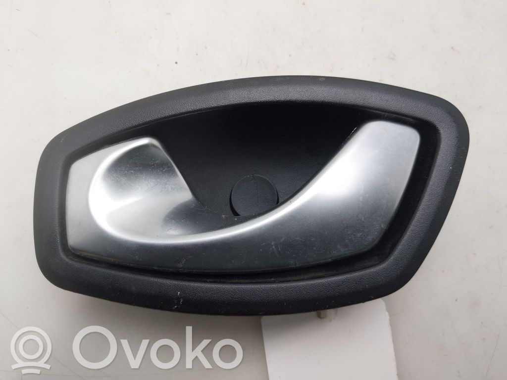 Manecilla interna puerta delantera   806700006R