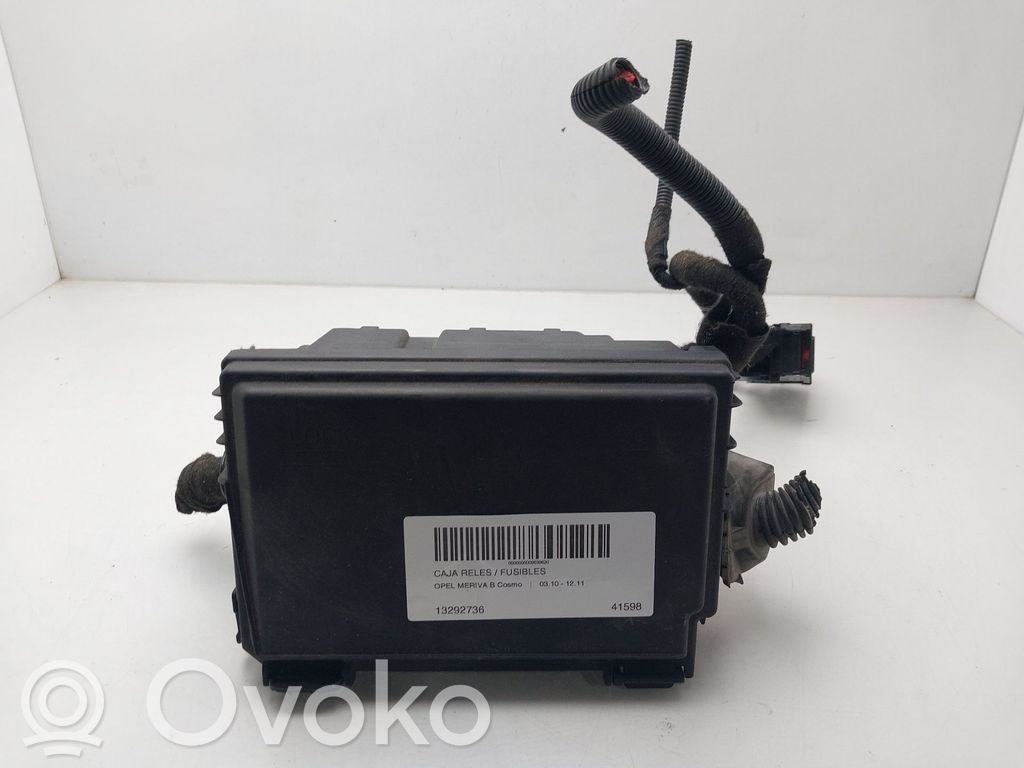 Opel Meriva B Módulo de fusible 
