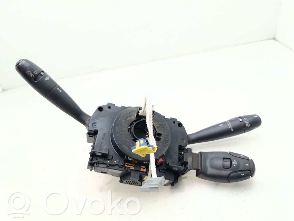 Peugeot 307 Interruptores/botones de la columna de dirección 
