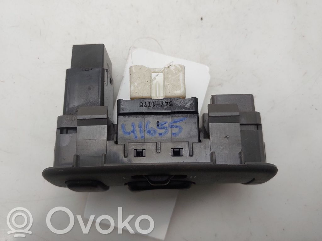 Toyota Corolla E110 Przycisk regulacji lusterek bocznych 