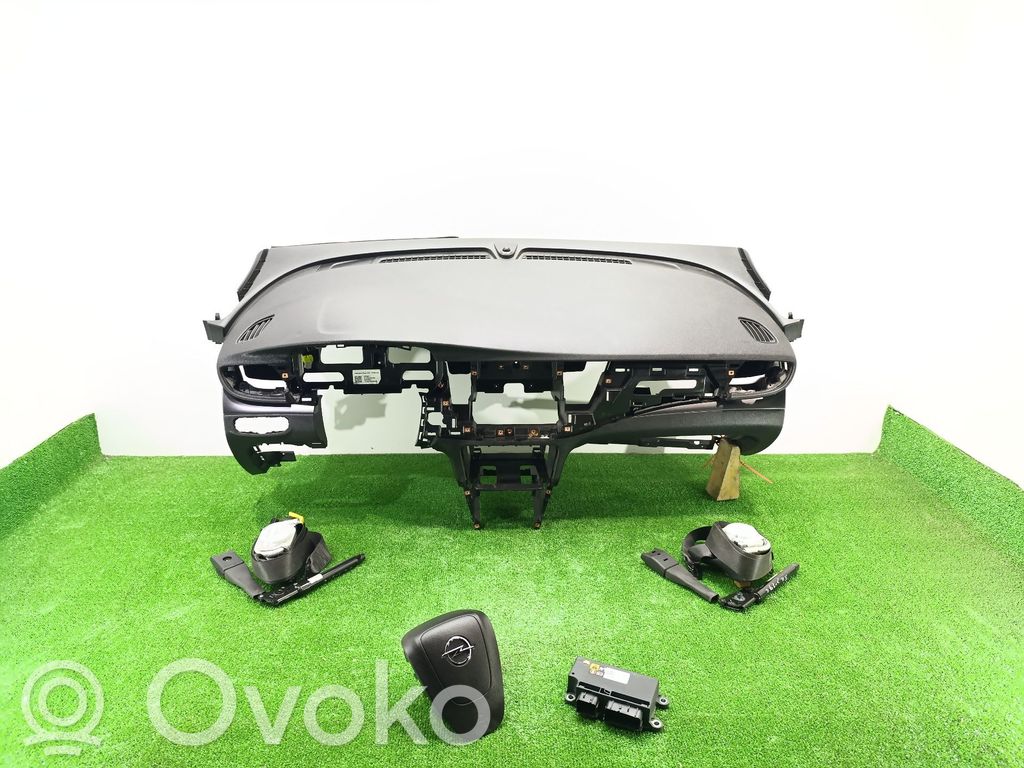 Opel Mokka X Set planșă bord cu airbag 