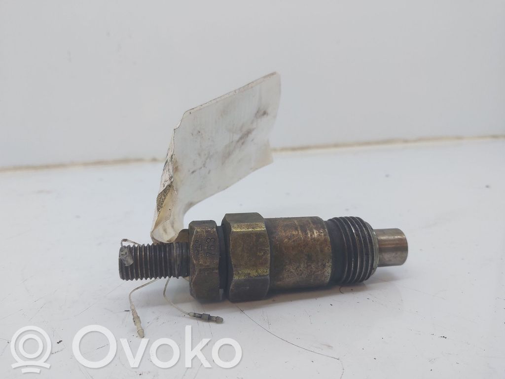 Nissan Patrol 260 Injector combustibil 