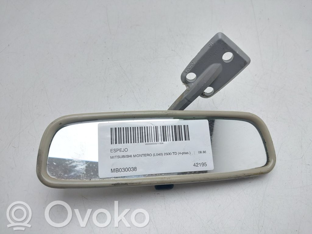 Mitsubishi Montero Taustapeili (sisäpeili) 