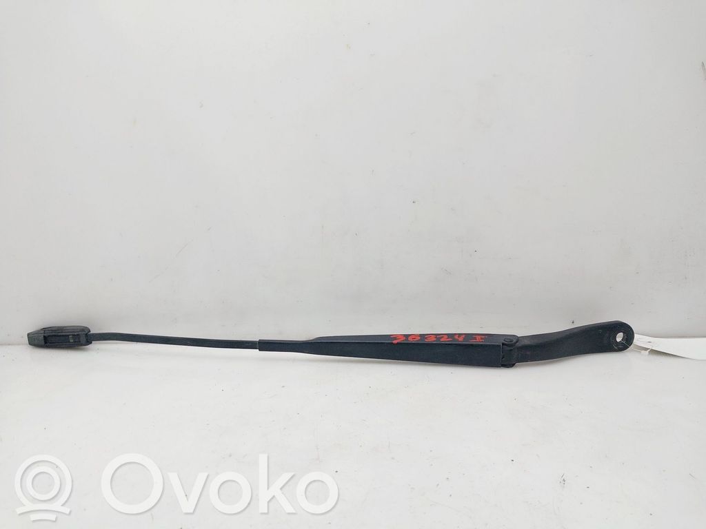 Renault Clio III Wischerarm vorne 