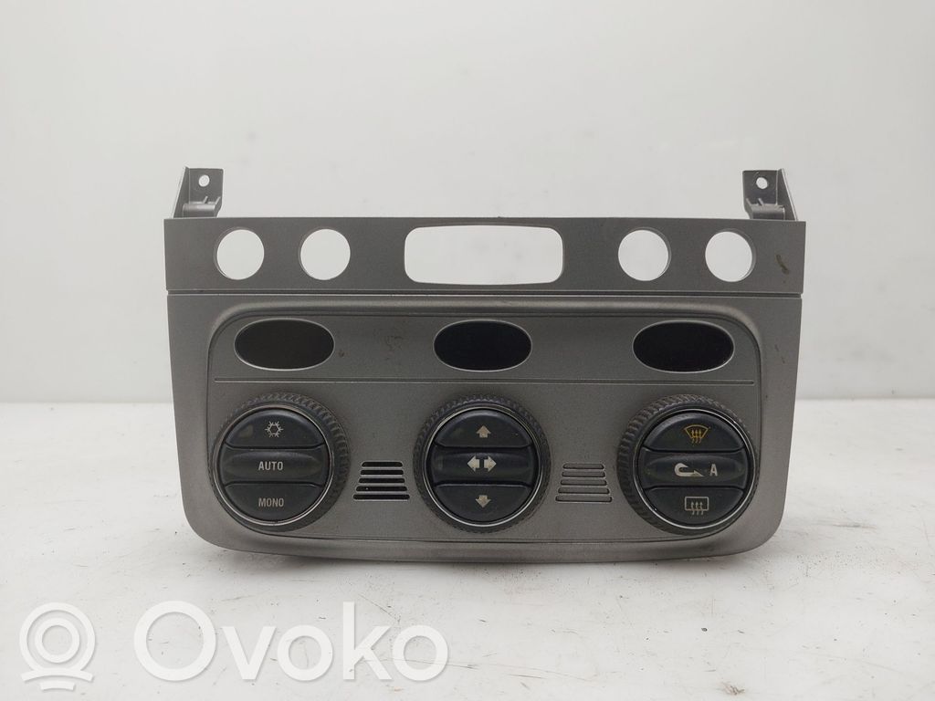 Alfa Romeo 147 Panel klimatyzacji 