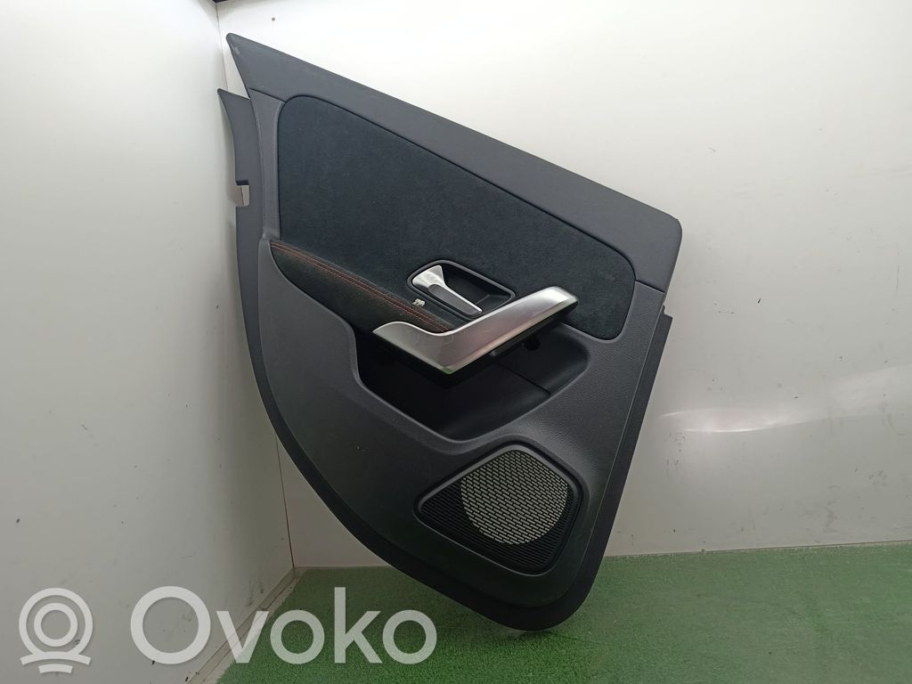 Mercedes-Benz A W177 Rivestimento del pannello della portiera posteriore
