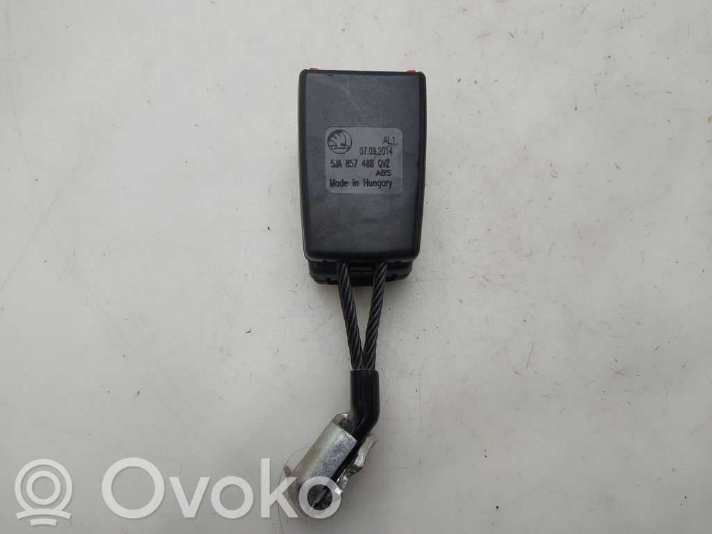 Skoda Rapid (NH) Boucle de ceinture de sécurité arrière