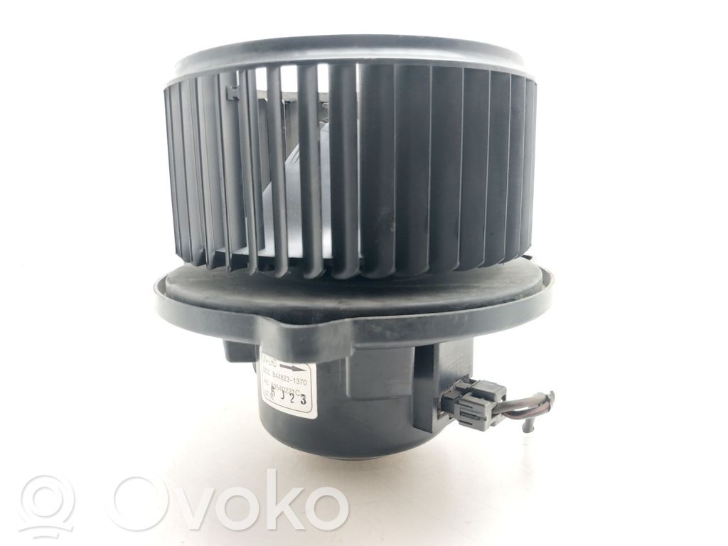 KIA Carens II Pulseur d'air habitacle