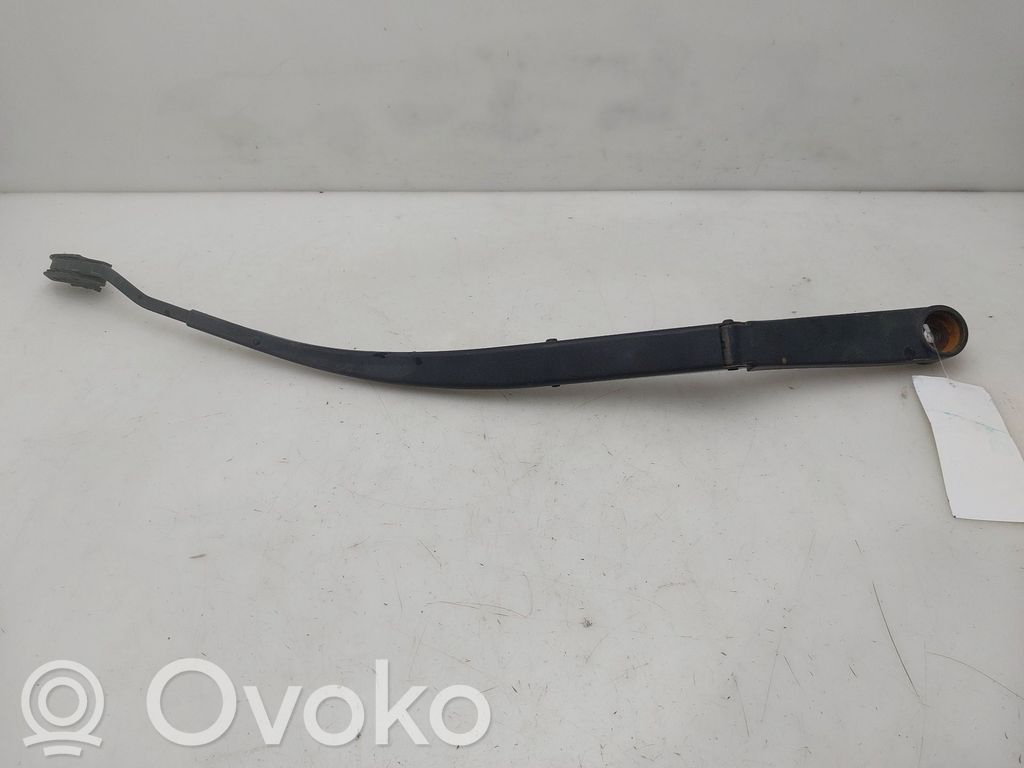 Brazo del limpiaparabrisas delantero   983211H000