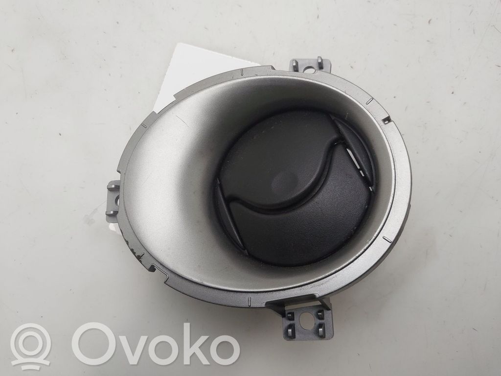 Nissan Juke I F15 Grilă ventilație centrală
