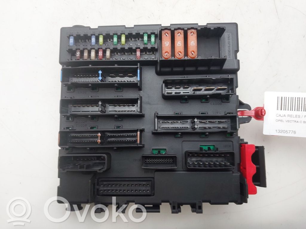 Opel Vectra C Ramka / Moduł bezpieczników