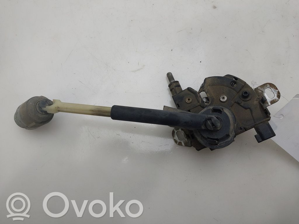 Ford Focus Încuietoare capotă 